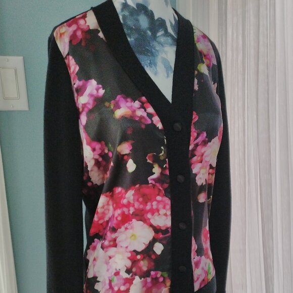 Pink Tartan Floral Panel Black Merino Wool Cardigan - Picture 3 of 12